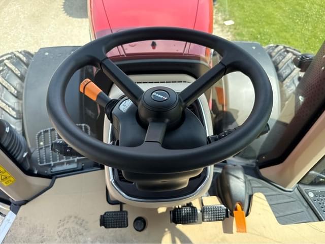 Image of Case IH Magnum 355 equipment image 2