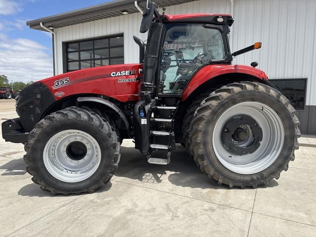 Image of Case IH Magnum 355 equipment image 1