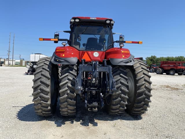 Image of Case IH Magnum 355 equipment image 3