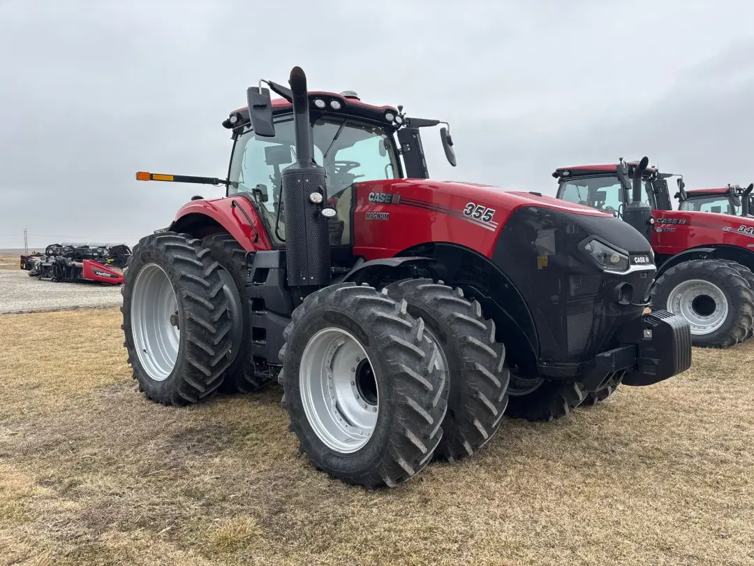Image of Case IH Magnum 355 Primary image