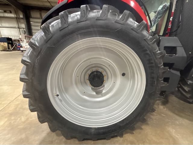 Image of Case IH Magnum 385 equipment image 4