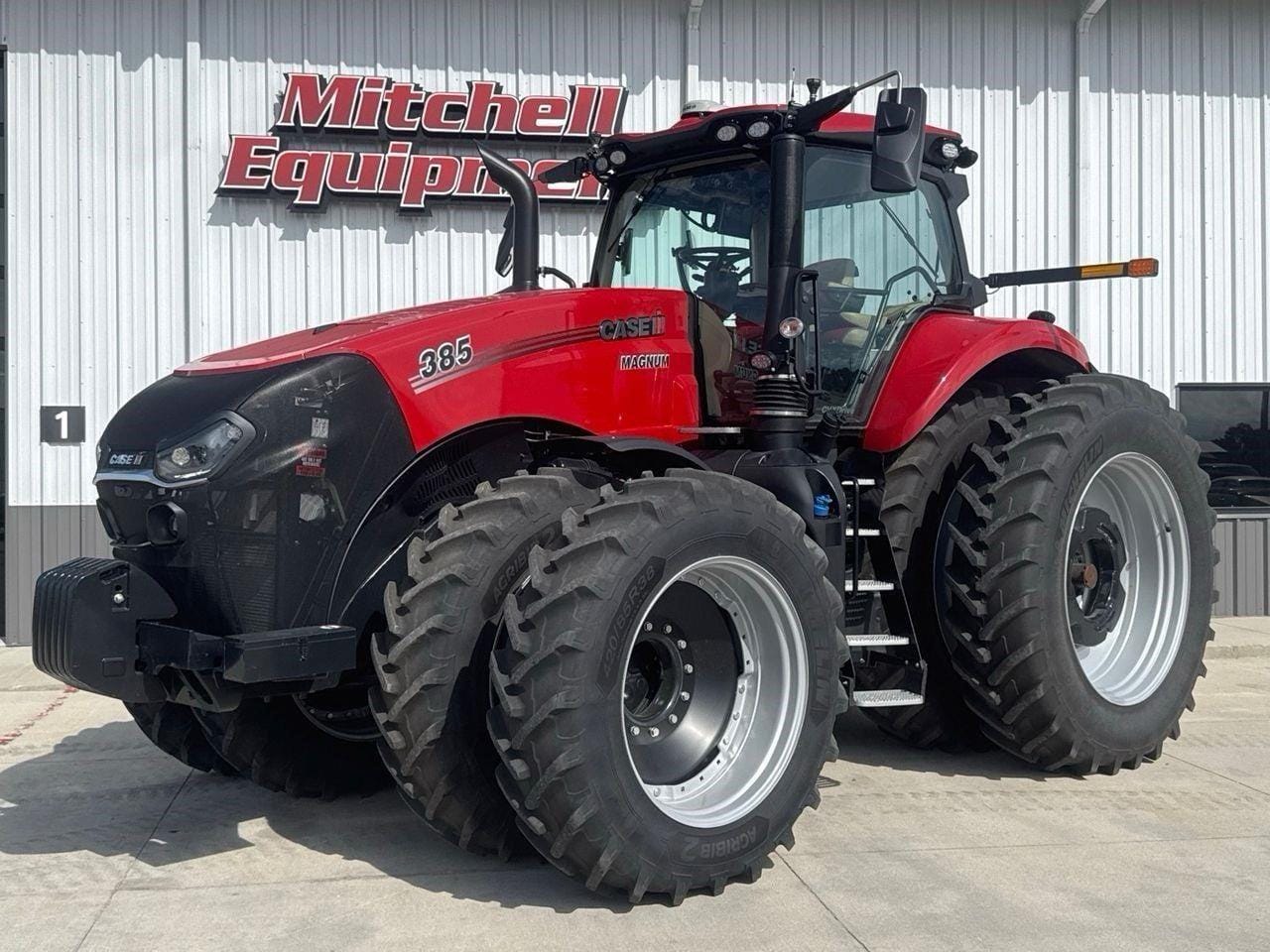 2025 Case IH Magnum 385 Equipment Image0