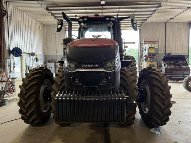 Image of Case IH Magnum 385 equipment image 1