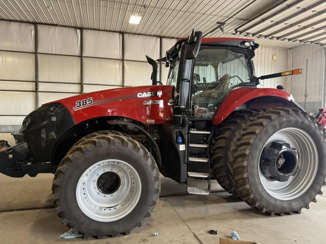 Image of Case IH Magnum 385 equipment image 2