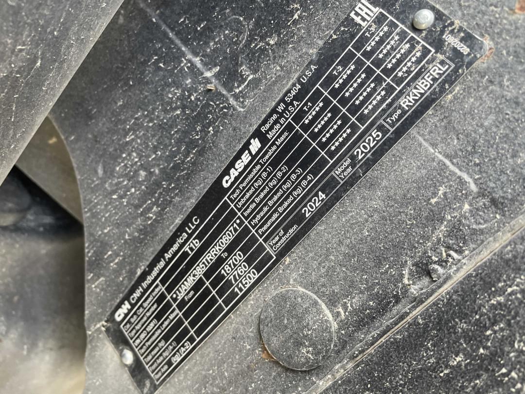 Image of Case IH Magnum 385 Image 1