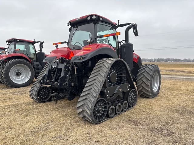 Image of Case IH Magnum 385 Rowtrac equipment image 1