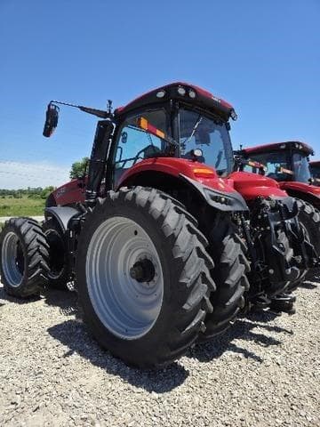 Image of Case IH Magnum 405 equipment image 3