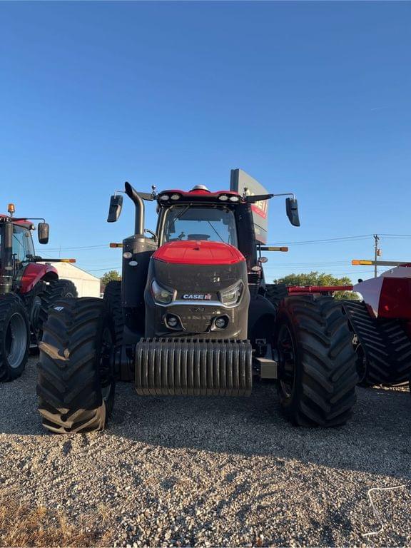 Image of Case IH Magnum 405 Rowtrac equipment image 1