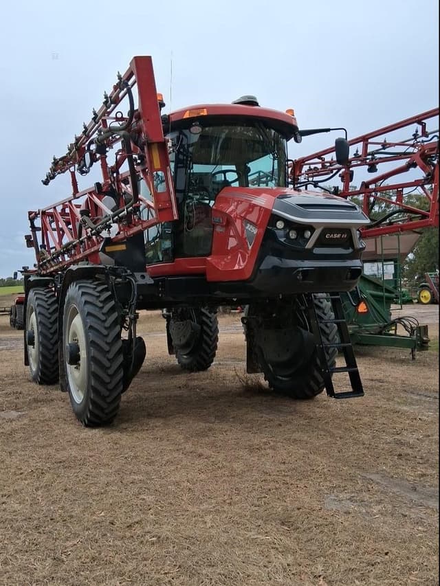 Image of Case IH Patriot 3250 equipment image 2