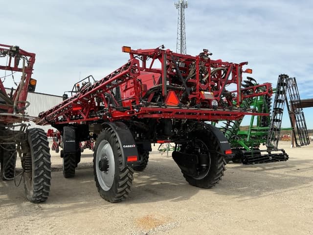 Image of Case IH Patriot 4350 equipment image 4