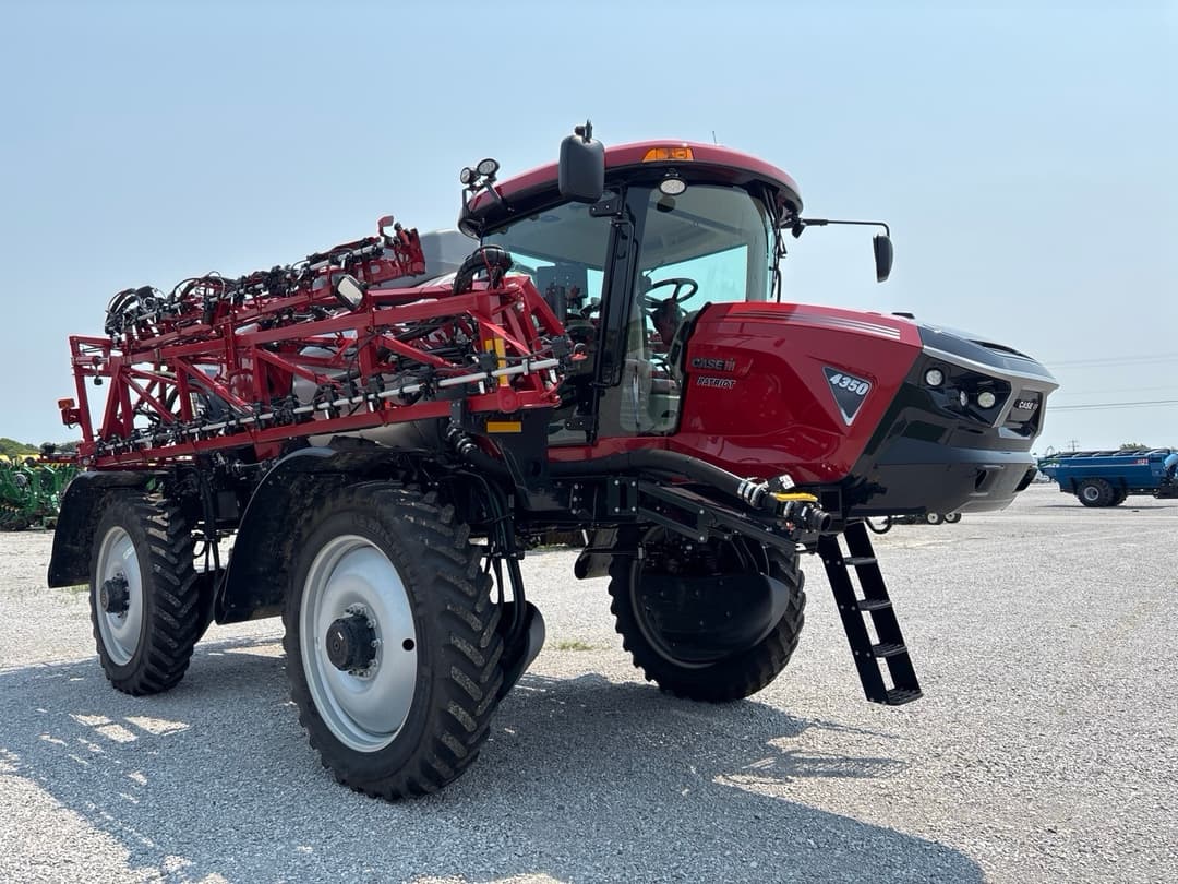 Image of Case IH Patriot 4350 Primary image