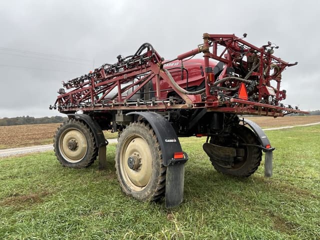 Image of Case IH Patriot 4350 equipment image 4