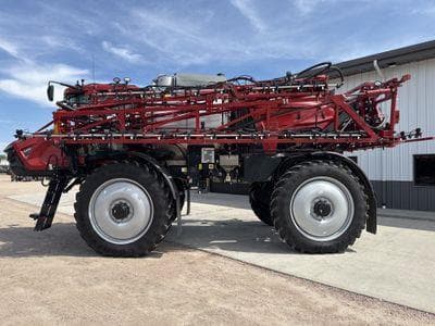 Image of Case IH Patriot 4450 equipment image 2