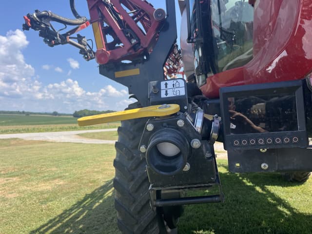 Image of Case IH Patriot 4450 equipment image 3