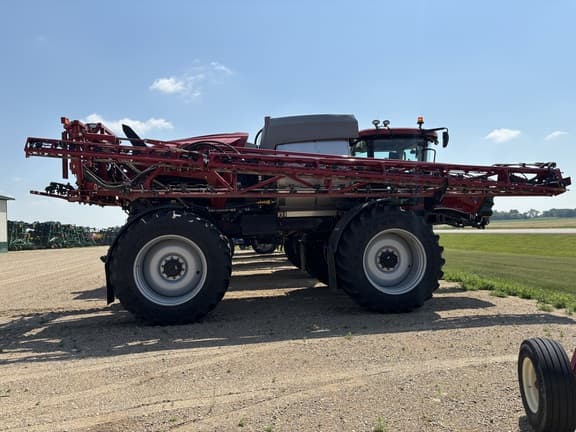 Image of Case IH Patriot 4450 equipment image 4