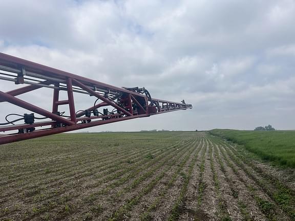 Image of Case IH Patriot 4450 equipment image 4