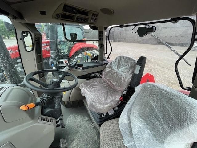 Image of Case IH Puma 200 equipment image 4