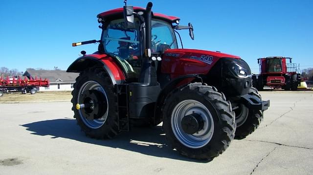 Image of Case IH Puma 240 equipment image 2