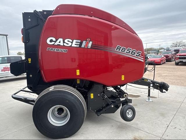 Image of Case IH RB565 Premium equipment image 3