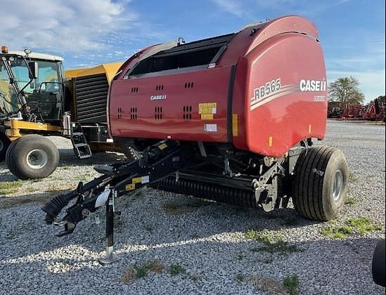 Image of Case IH RB565 Premium equipment image 1