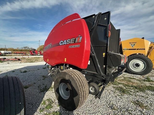 Image of Case IH RB565 Premium equipment image 2