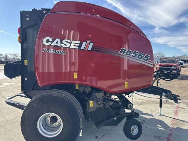 Image of Case IH RB565 Premium equipment image 2