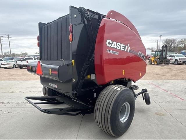 Image of Case IH RB565 Premium equipment image 4