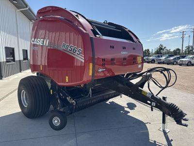 Image of Case IH RB565 equipment image 2