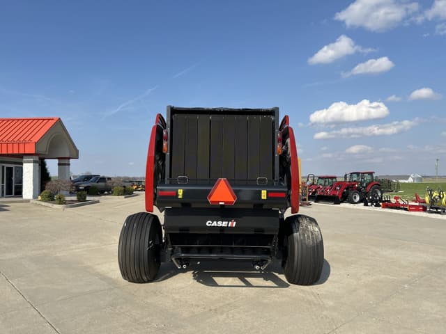 Image of Case IH RB565 equipment image 3