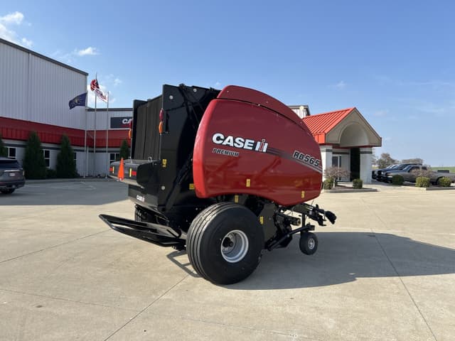 Image of Case IH RB565 Premium equipment image 2