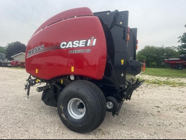 Image of Case IH RB565 Premium HD equipment image 4