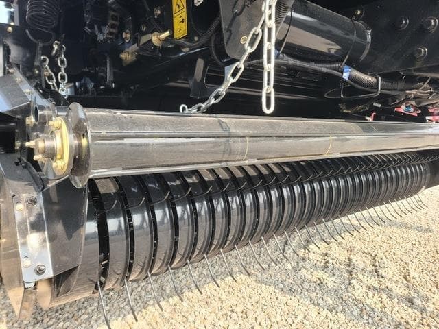 Image of Case IH RB565 Premium HD equipment image 4