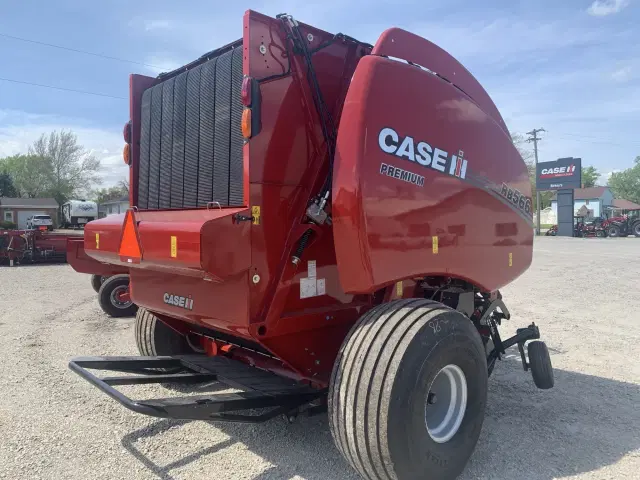 Image of Case IH RB566 equipment image 2