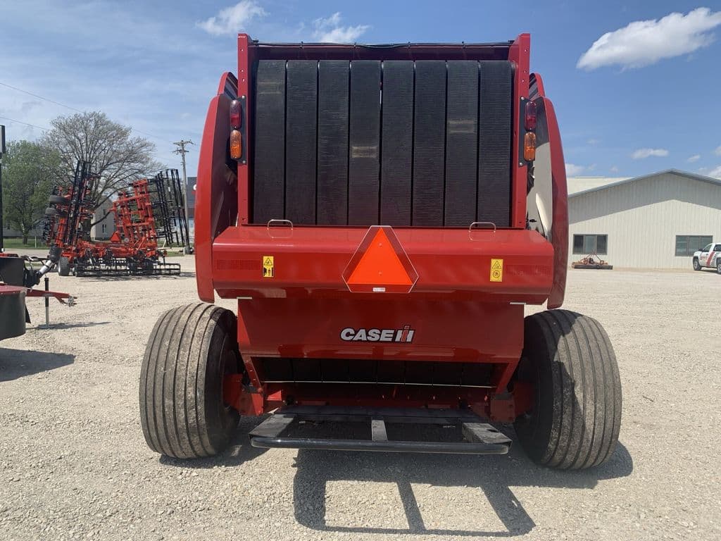 Image of Case IH RB566 Premium Image 1