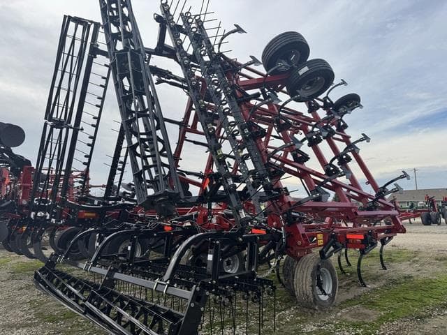 Image of Case IH Tigermate 255 equipment image 3