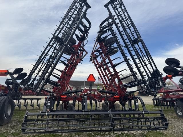 Image of Case IH Tigermate 255 equipment image 2