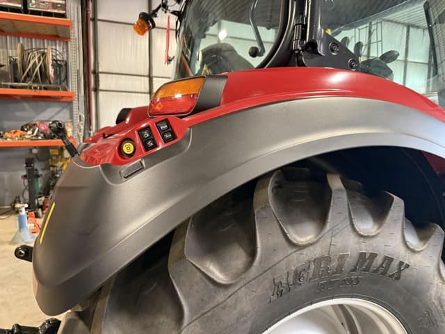 Image of Case IH VESTRUM 130 equipment image 4