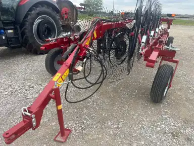 Hay - Rakes/Tedders