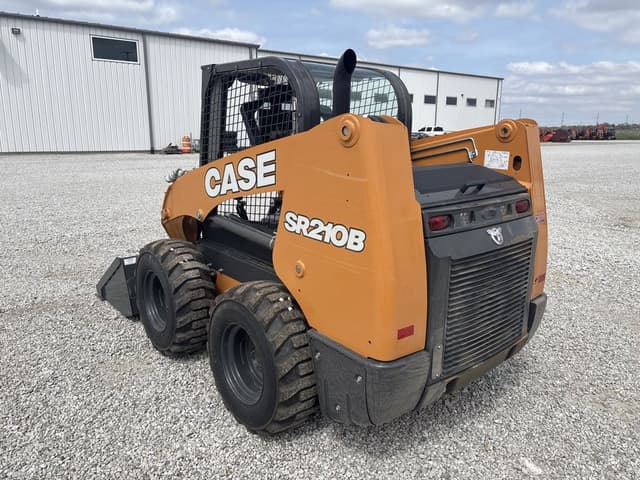 Image of Case SR210B equipment image 2