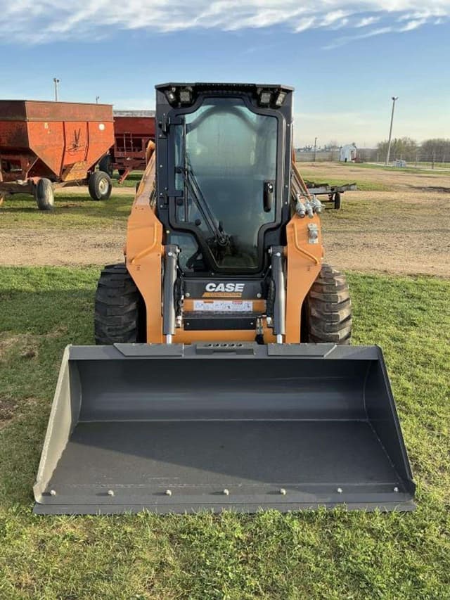 Image of Case SR210B equipment image 2