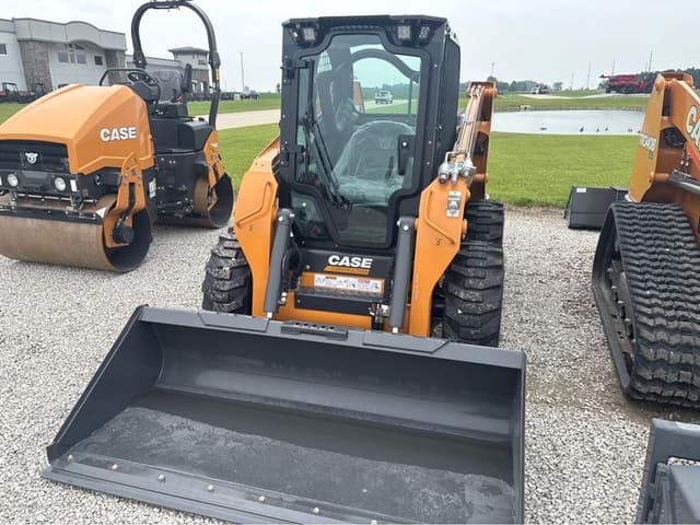 Image of Case SR240B equipment image 4