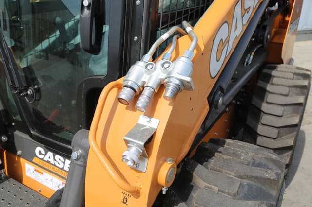 Image of Case SV280B equipment image 2