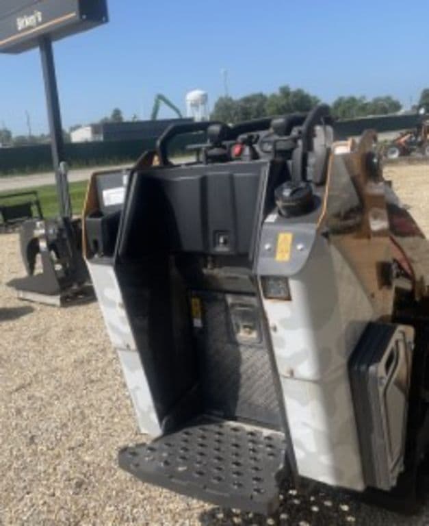 Image of Case TL100 equipment image 3