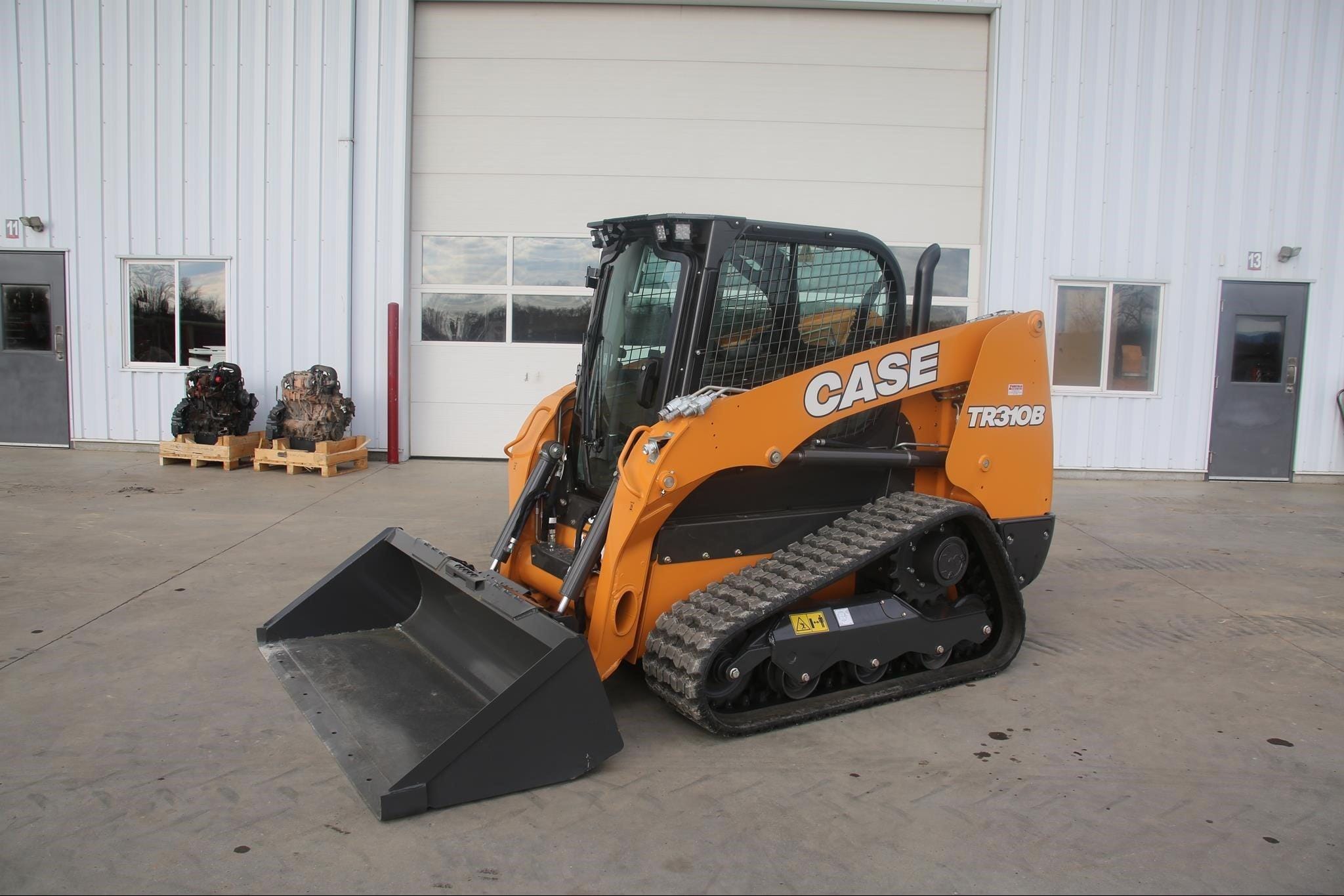 2025 Case TR310B Equipment Image0