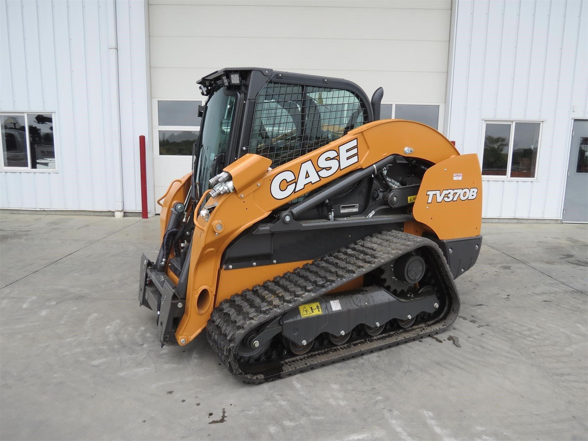 2025 Case TV370B Equipment Image0