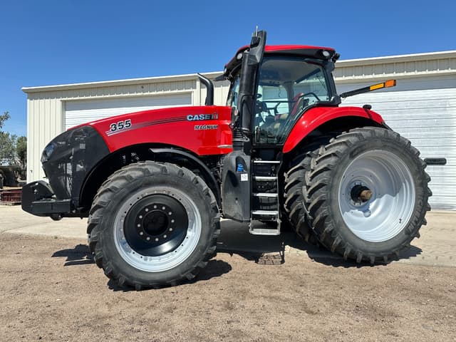 Image of Case IH Magnum 355 equipment image 2