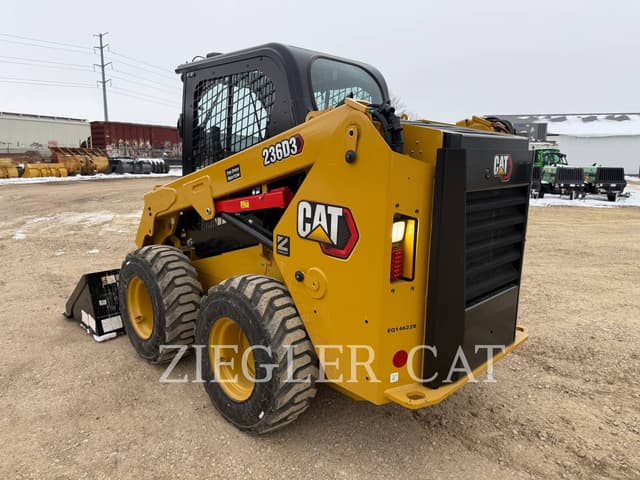 Image of Caterpillar 236D3 equipment image 3
