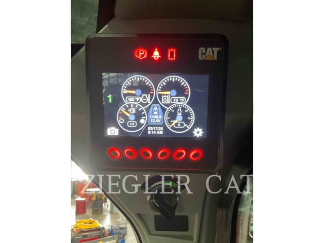 Image of Caterpillar 242D3 equipment image 4