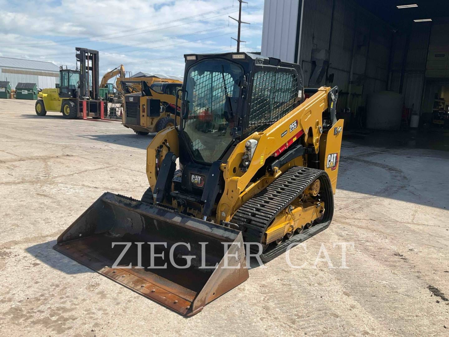 2025 Caterpillar 255 Equipment Image0