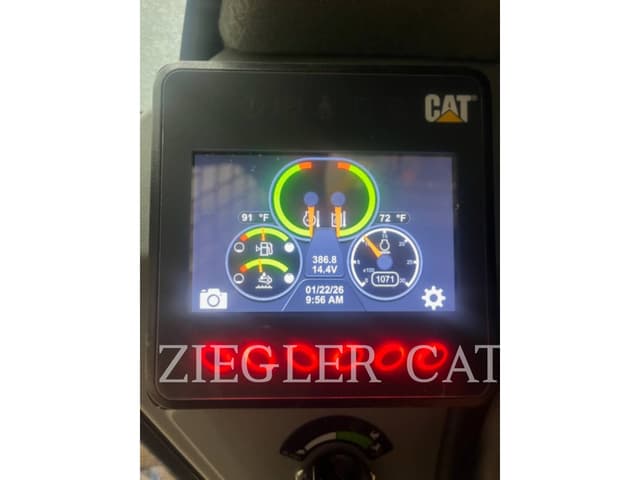 Image of Caterpillar 272D3 equipment image 4